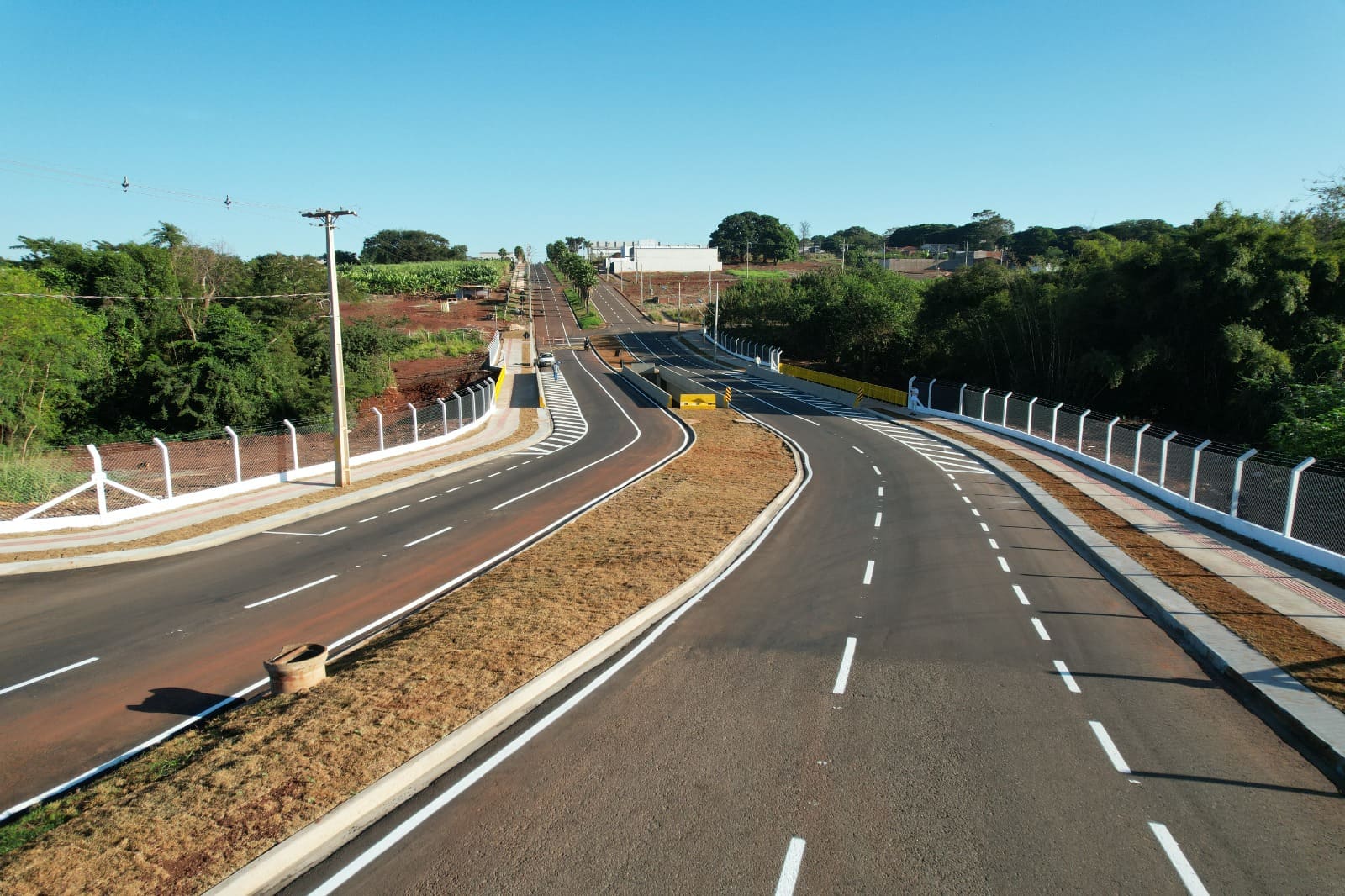 Ponte sobre ribeirão Pinguim, ligando Sarandi a Maringá, é liberada para o tráfego